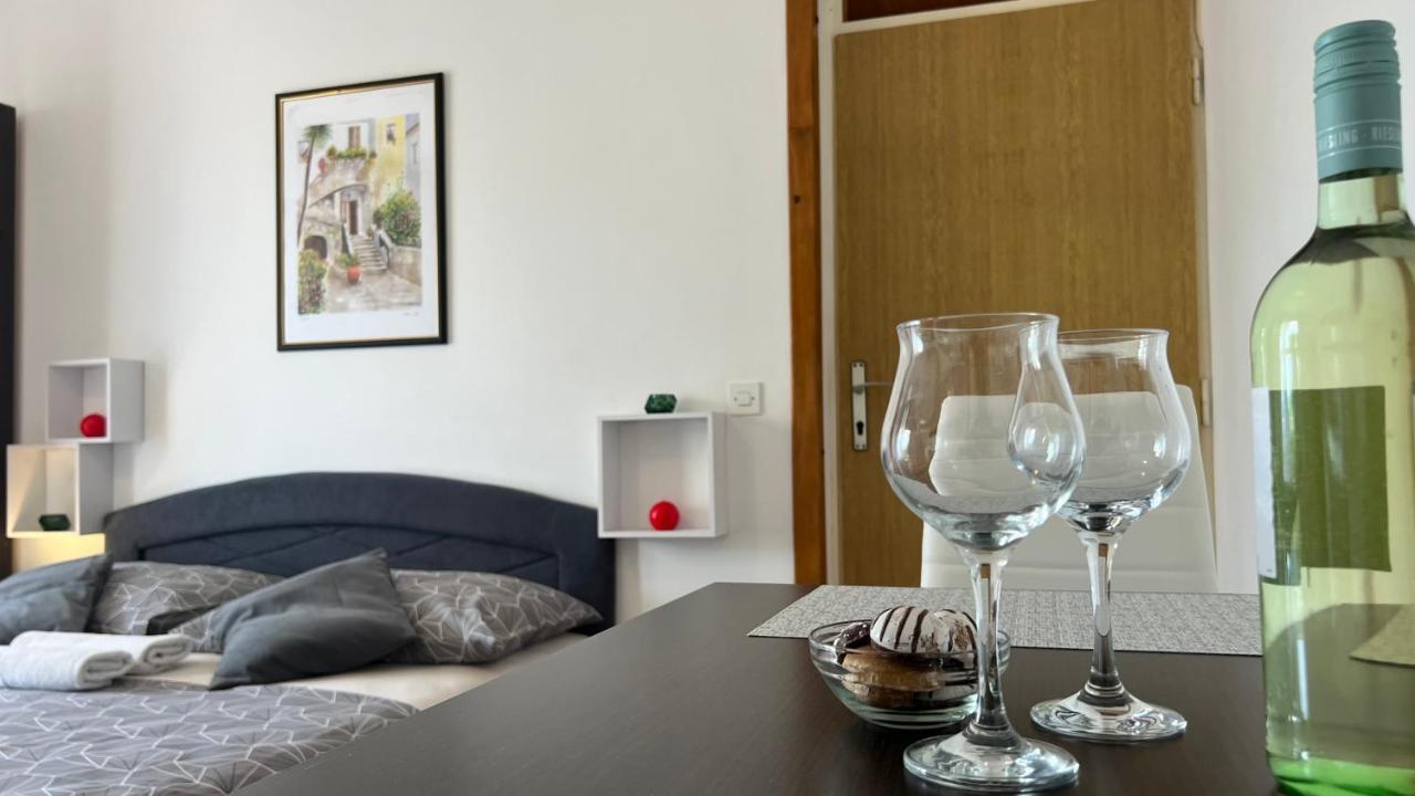 House Roca Appartement Vodice Buitenkant foto